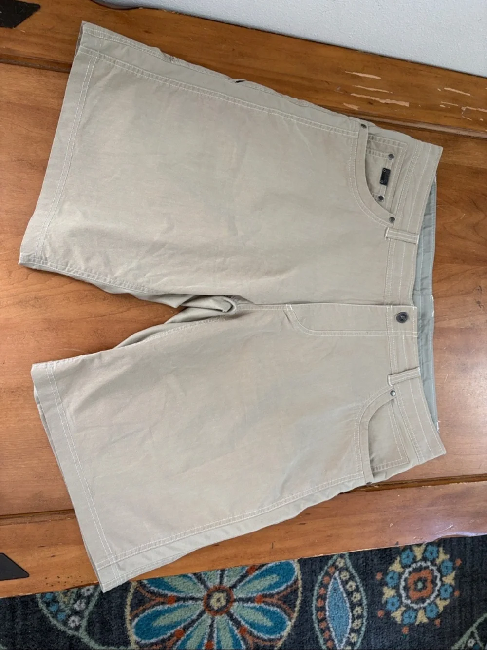 Kuhl Men's Light Beige Cargo Shorts Size 40